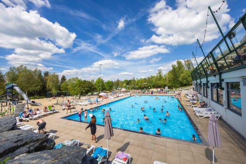 Mobilheim Belgien mit Schwimmbad